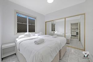 Fairfield 1B Granny Flat Sleep up to 4 ppl