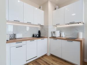 Apartament Przy Plaży z Garażem i Rowerami - by Perłowa Przystań Rent