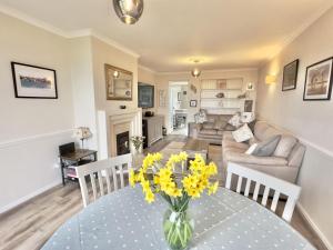 Curlews, 36 Egerton Road