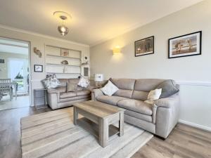 Curlews, 36 Egerton Road