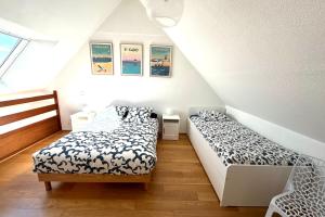 Appartements Feet in the water breathtaking 180 sea view! : photos des chambres