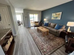 Serenity Oaks at The Getaways - Lampe