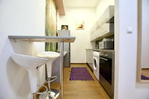 Premium Apartment by Hi5 - Vitkovics Suite