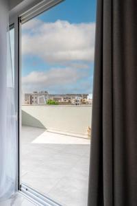Msida Central Suites - EMMNIC Court