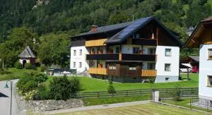 Gästehaus Hubertus - غيموند ان كارنتين