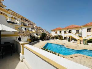 Windsor park spacious apartment in Costa Adeje