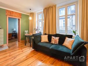 Central Old Town Apartment