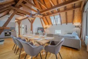 LUXOMES - StreetArt Old Town Apartment- Central Ingolstadt - Buxheim