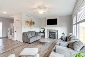 Spacious Family Home about 13 Mi to Des Moines - Анкени