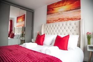 Lucky Home - Ideal for Trade, Consultants & Family - Near Alton Towers, 3 Bedrooms - 4 Beds - Max 5 Guests