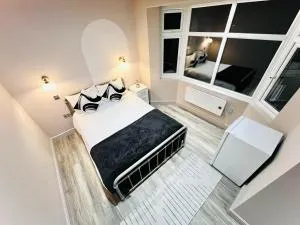 London Crescent House Top Location Ensuites Rooms Great Value - Eltham