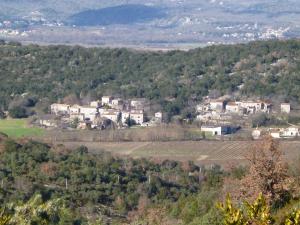 Mas les Dolmens Chambres et table dhôtes