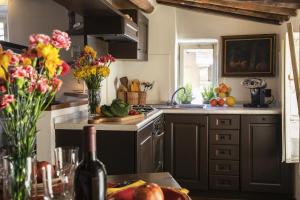 La Mansardina Beccheria Central Apartment 1 double bedroom, 1 sofa bed