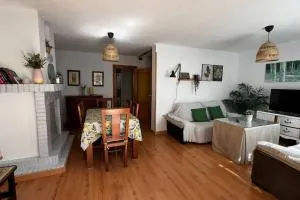 Casa de 5 habitaciones hasta 9 plazas, La Casilla en Dúrcal, Granada - Cónchar