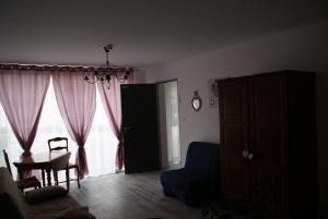 B&B / Chambres d'hotes Relais de Montceaux : Chambre Double avec Salle de Bains Privative