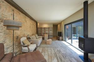 Villa Oasis - w pool near Cascais centre