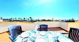 Ático vistas al mar con dos terrazas Veramar 5 en 1ª línea de playa