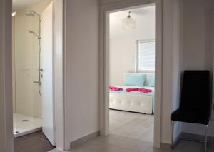 Rooms & Apartments Ana 2