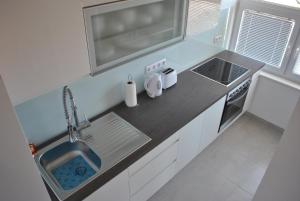 Rooms & Apartments Ana 2