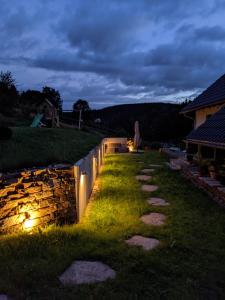 Ferienwohnung Mühl - Familienfreundlich, 2 Schlafzimmer, großes Grundstück, Erzgebirge