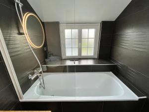 Maisons de vacances Kelerdutbay, acces direct a la mer : photos des chambres