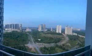 YUMI medini Meridin Studio - Kampong Atap