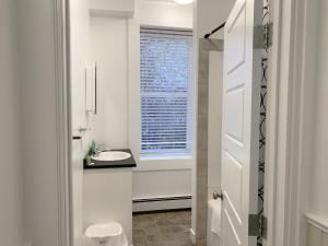 Gorgeous 1-bedroom Condo Location WiFi