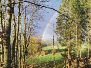 Auwer Hills - Om Stall