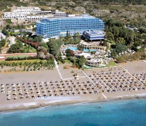 Calypso Beach hotel, 
Rhodes, Greece.
The photo picture quality can be
variable. We apologize if the
quality is of an unacceptable
level.