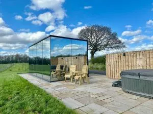 Ewe and Me Glamping - Little Langton