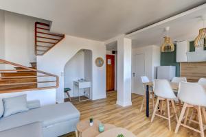 Sunset Duplex - Grand-Rond, Jardin des plantes, centre-ville, 2 BDRs 60m2, AC, Netflix - T3 60m2 avec clim