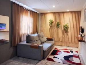 Casa com churrasqueira e piscina