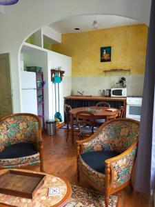Appartements Au coeur de Chalabre, bastide medievale, pres du lac de Montbel : photos des chambres