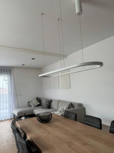 FUX LUXURY rooftop terrace JACUZZI & BBQ