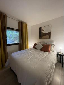 Gigaro Apt 4 pers Vue mer Plage a pieds Piscine, Tennis