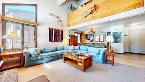 Wild Flower 6 Apartment