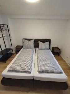 FeWo Planer Altstadtwohnung mit Terrasse & Parkplatz
