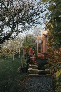 Sea View Pod Close to Mountains Snowdonia