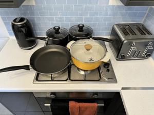 4 Bedroom Anfield House, 7 beds, Free Parking, Garden - 5 mins to LFC, 15 mins to City Centre