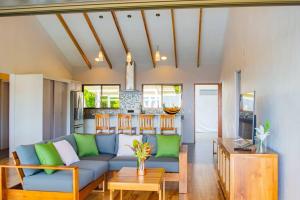 Villa Saltamontes, ocean view and private pool!