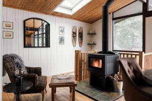 Alpine Lake House - Waterfront on Lake Muskoka