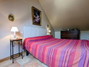 Maison Charmante avec Étang Privé au Cœur du Berry - FR-1-591-86