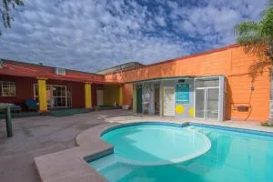 Hermosa Casa con Alberca 1 Habitación - Lerdo