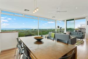 Absolute Luxury Beachfront - Middleton - BYO Linen