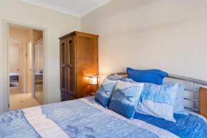 Relax on Charles St - 4A Charles Street Port Elliot - BYO Linen