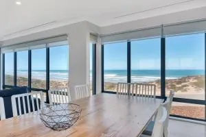 Nauticus - 82 Surfers Parade Middleton - BYO Linen - Middleton