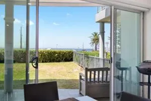 Gallery 4 145 Hindmarsh Road Victor Harbor - BYO Linen - Hayborough