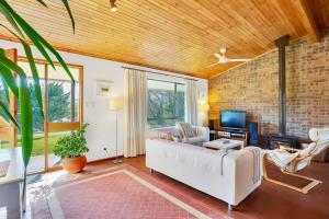 3 Seagull - BYO Linen - Beachfront Sand Dunes