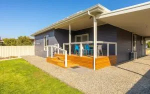 Bryant Blue 10 Bryant Crescent Goolwa Beach-No Linen Included - Goolwa South