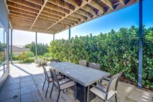 8 Davies St Encounter Bay - No Linen Included - Wi-Fi - Sea Views